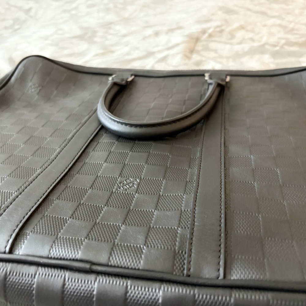 Louis Vuitton Black Infini Leather Briefcase - Picture 6 of 16
